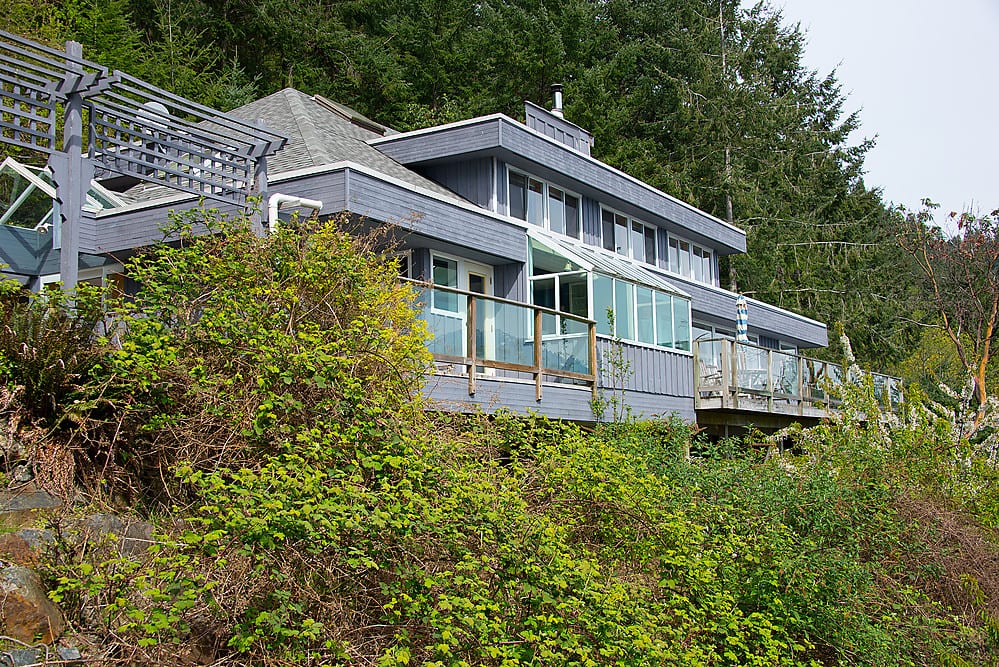 686 Cliff Road, Bowen Island, West Vancouver BC